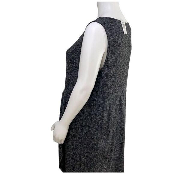 PLUS SIZE NWT Torrid bodycon dress - Picture 3 of 8